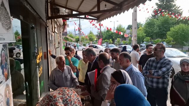 مردم گرانفروشی و احتکار صنوف را گزارش کنند/ توزیع آرد در بخشهای ساحلی