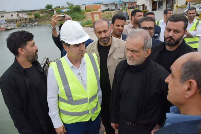 بازدید میدانی رئیس جمهوری از مجتمع بندری آستارا