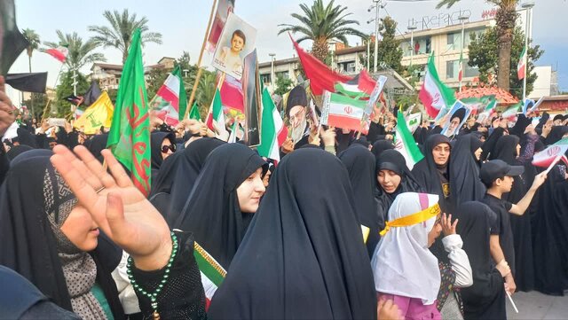 بنای جامعه اسلامی توسط زنان ساخته می شود