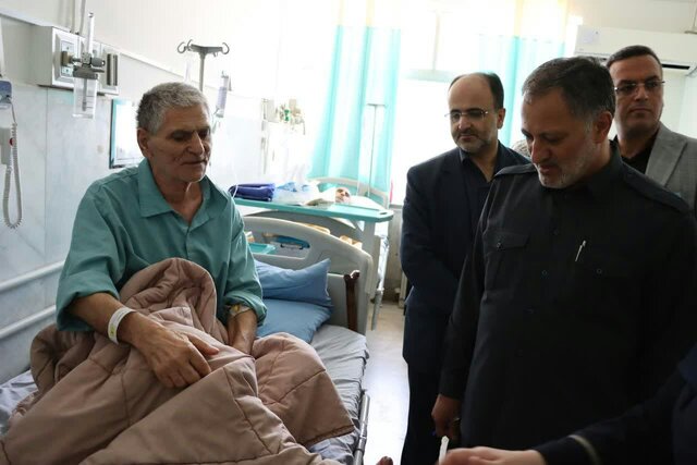 عدم حضور به موقع پزشکان در برخی از بیمارستان های گیلان پیگیری می شود