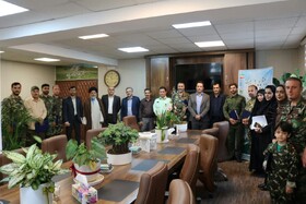 جنگلبانان در جنگ تن به تن هستند