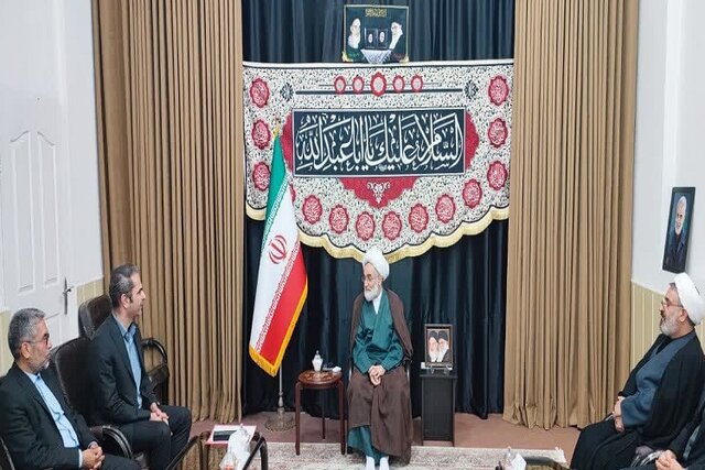 دانشگاه باید استقلال علمی و فکری خود را حفظ کند