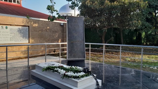 تاریخ قهرمانیهای کشور باید بیش از پیش تبیین شود