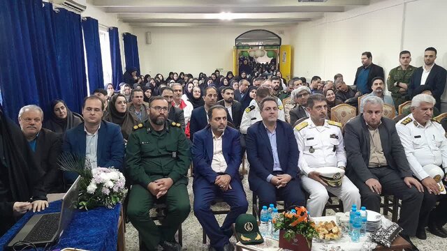 ۱۷هزار دانش‌آموز وارد مدارس شهرستان مرزی بندرانزلی شدند