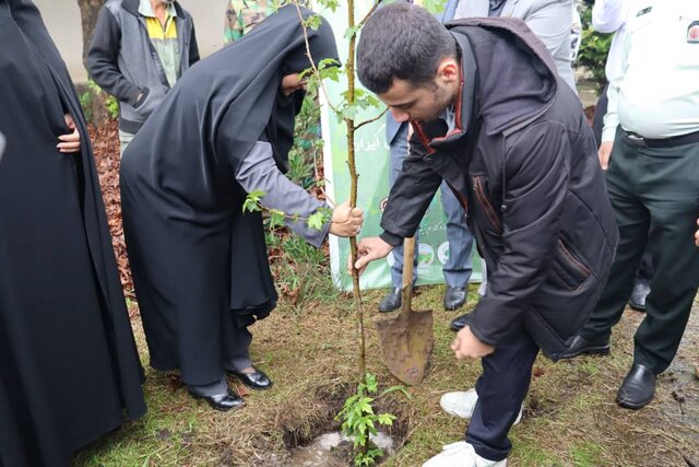 تلاش در حوزه آموزش و پرورش سرمایهگذاری برای کاهش آسیبهای اجتماعی است