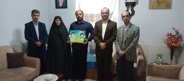 دیدار رئیس و جمعی از جهادگران جهاددانشگاهی گیلان با خانواده سردار شهید محمدبیگلو