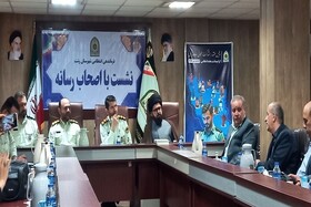 با موتورسواری خانم‌ها برخورد می‌شود