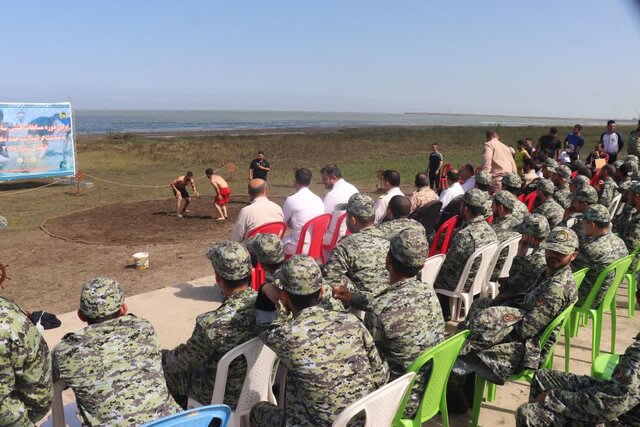 مسابقات کُشتی ساحلی نداجا در رشت برگزار شد