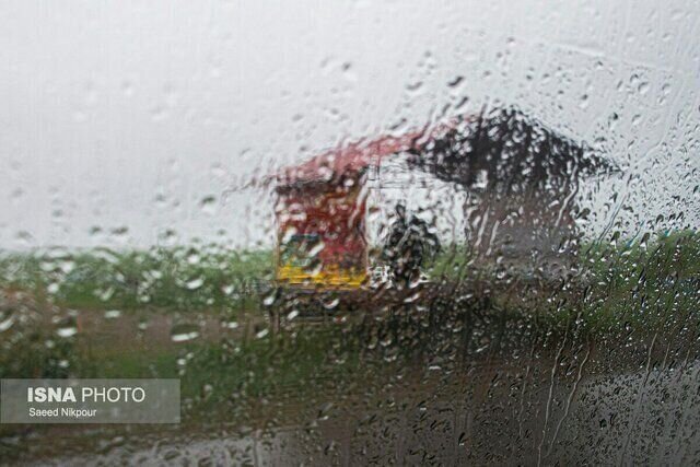 وقتی اشک آسمان جان میبخشد