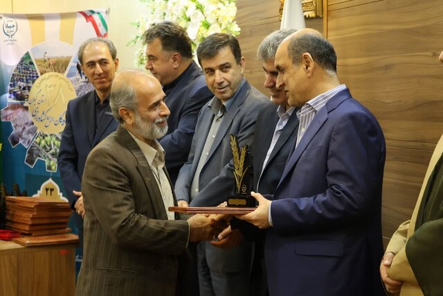 آمادگی استانداری گیلان برای واردات تجهیزات کشاورزی مدرن از منطقه آزاد انزلی