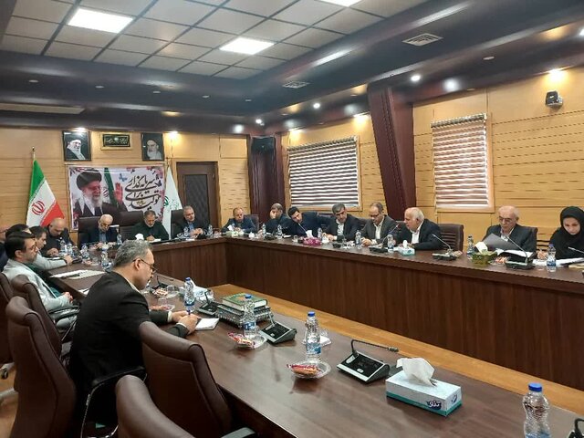 زیرساخت‌های باقی‌مانده در شهر صنعتی رشت در اسرع وقت تکمیل شود