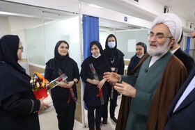 سلامت جامعه مدیون تلاشهای خالصانه پرستاران است