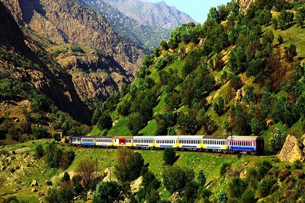 سفر با قطار گردشگری گیلان از جنگل سراوان تا پل خشتی لوشان سفر با قطار گردشگری گیلان از جنگل سراوان تا پل خشتی لوشان