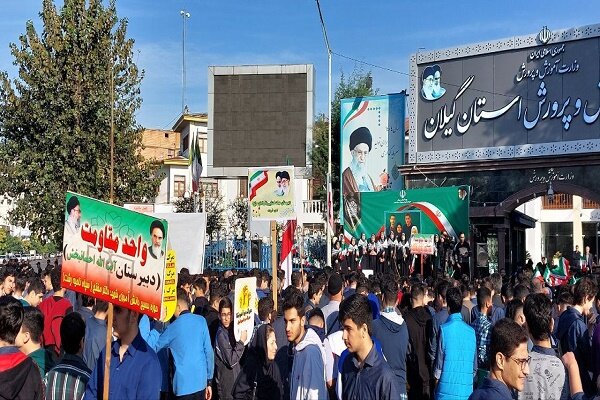 استاندار گیلان: اقدامات آمریکا علیه ملت ایران باید برای نسل جدید تبیین شود 