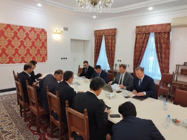 تقویت همکاری‌های بندری و حمل‌ونقل دریایی ایران و روسیه