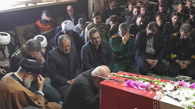 تشییع پیکر شهید گمنام در بندرانزلی