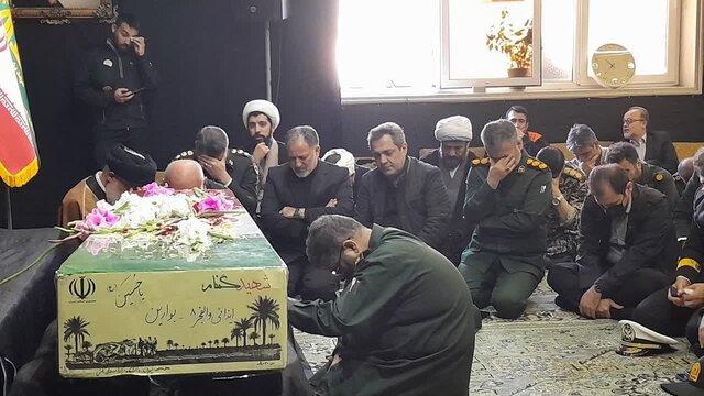 تشییع پیکر شهید گمنام در بندرانزلی