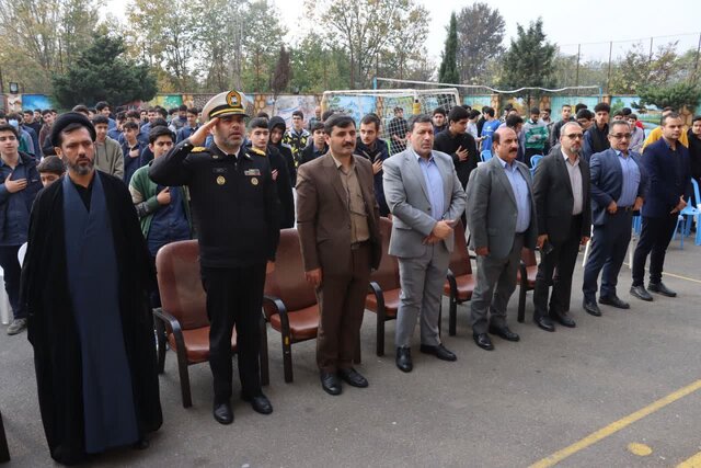 دلاورمردان نیروی دریایی امنیت و عظمت ایران را فراتر از مرزها تثبیت میکنند