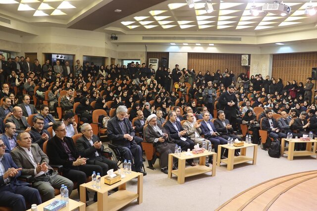 استاندار گیلان: دانشجویان پیشروان توسعه و حفاظت از میراث طبیعی گیلان هستند