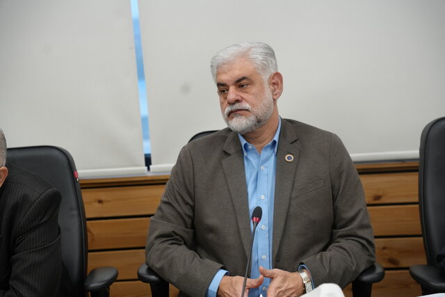 بررسی چالش‌های تجارت گیلان در نشست مشترک مجمع نمایندگان و اتاق بازرگانی