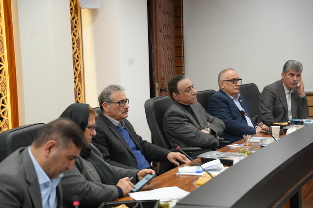 بررسی چالش‌های تجارت گیلان در نشست مشترک مجمع نمایندگان و اتاق بازرگانی