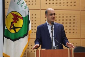 استاندار: نصب پنل‌های خورشیدی خانگی از اولویت‌های گیلان برای تامین برق پایدار است