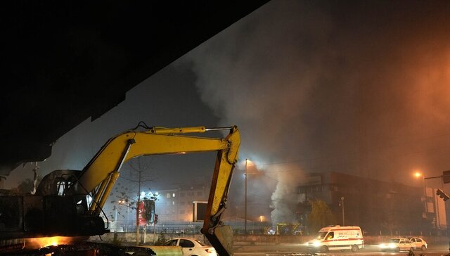 پلیس گیلان: عامل به آتش کشیدن اداره توزیع برق رشت دستگیر شد