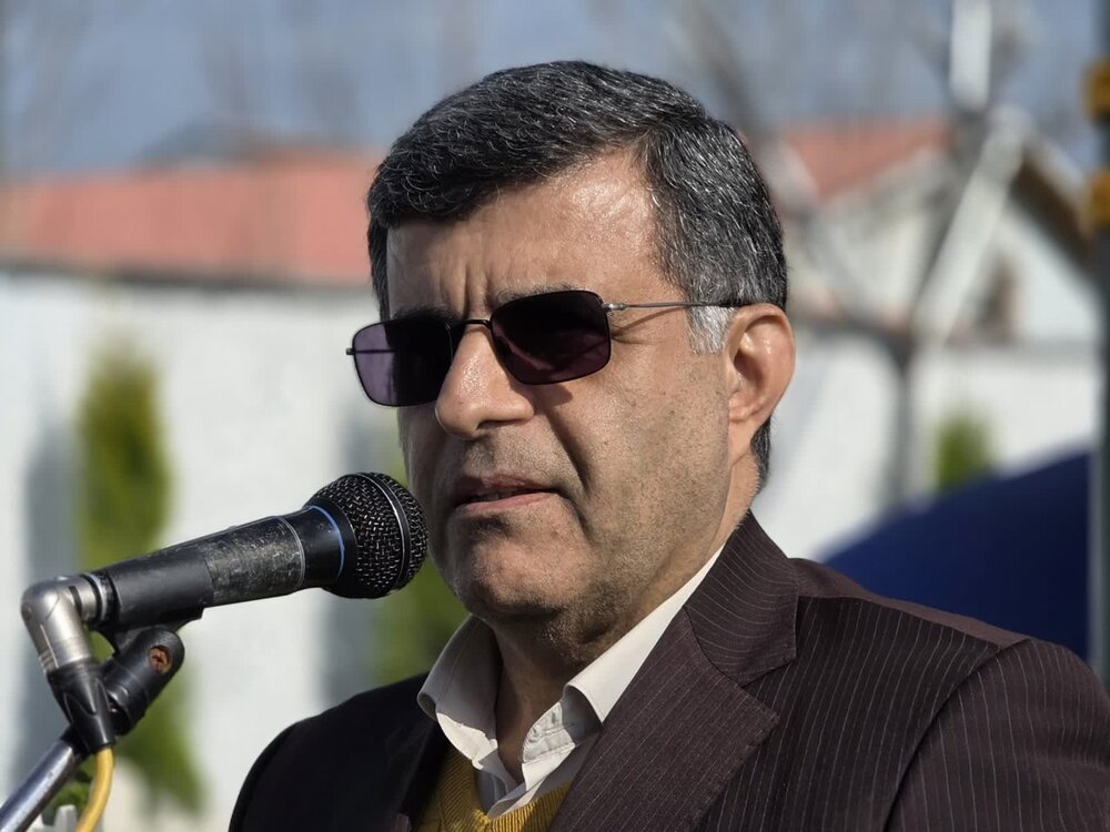 هر شهر نیاز به پارک کودک دارد هر شهر نیاز به پارک کودک دارد