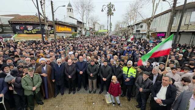 عضو کمیسیون امنیت ملی: حلقه اقتصاد زنجیره اقتدار ملی را تقویت کنیم