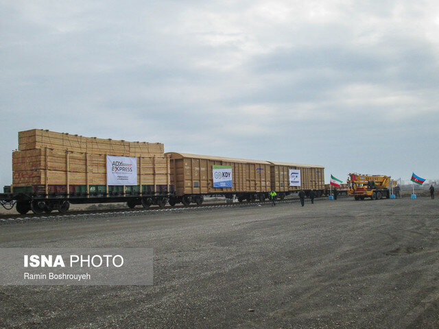 رشد ۱۵ درصدی بارگیری و تخلیه بار در راه‌آهن شمال ۲