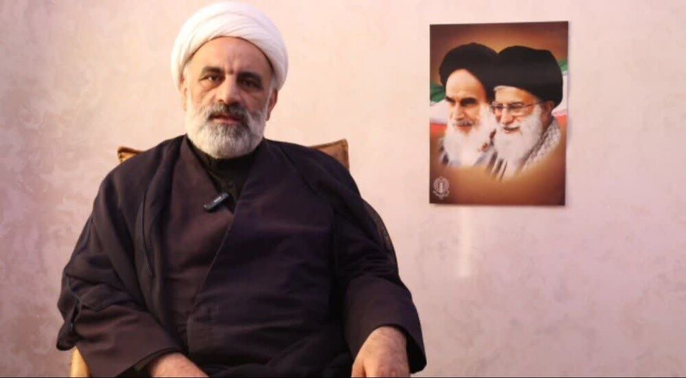ضرورت هوشیاری مردم در برابر جریانهای رسانهای دشمن ضرورت هوشیاری مردم در برابر جریانهای رسانهای دشمن
