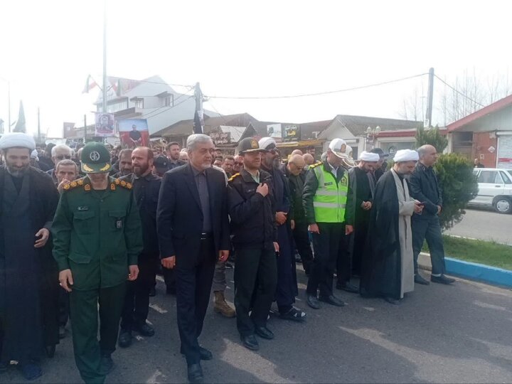 پیکر شهید سرباز وطن «علیرضا رفعیان» تشییع شد