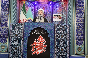 امام جمعه رشت: تصمیم گیری درباره جنگ با نگاه به ملت ایران باشد