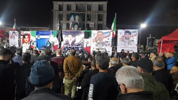 اجتماع خونخواهی رهبر شهید و اعلام برائت از دشمنان در بندرانزلی ادامه دارد + فیلم