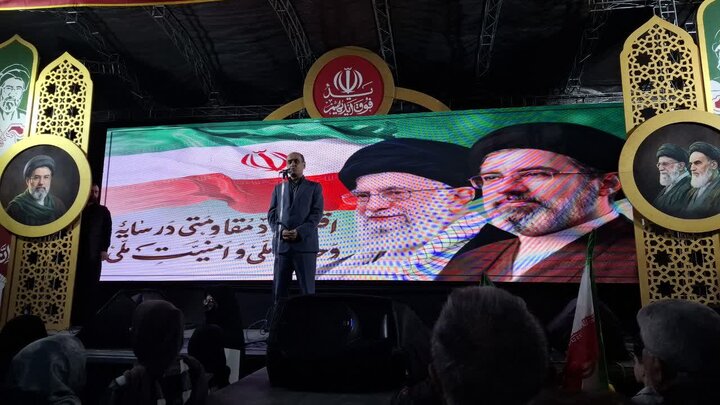 پرچم ایران برافراشته‌تر از همیشه در گیلان