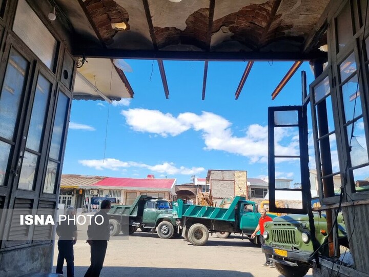 کاروانسراهای سوخته بازار رشت بازآفرینی میشوند
