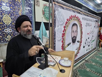 امام جمعه لاهیجان: مذاکره کنندگان ایران در میدان دیپلماسی مقاومت می کنند