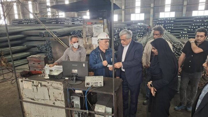 فرماندار رشت: فعالان عرصه تولید استوار در مسیر آبادانی کشور ایستاده‌اند
