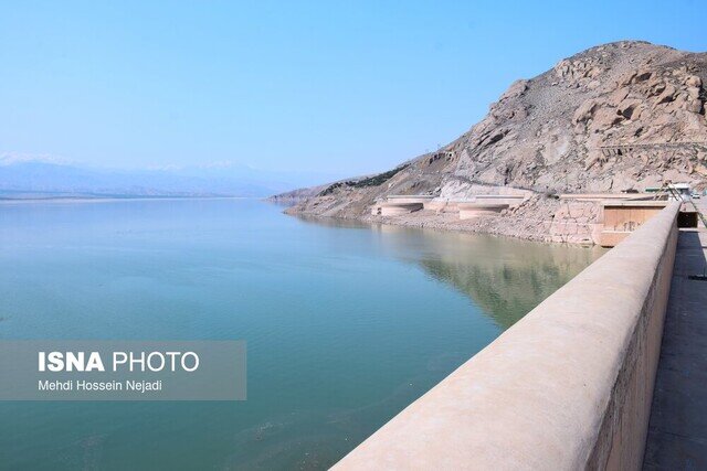 سر ریز شدن آبِ سد خمیران در تیران و کرون