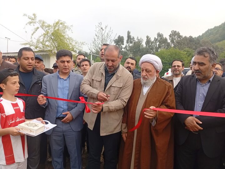 افتتاح زمین چمن مصنوعی مینی‌فوتبال در روستای مرزی عنبران آستارا