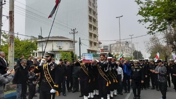 پیکر شهید جنگ رمضان در بندرانزلی تشییع شد