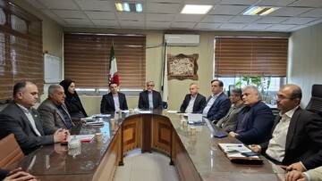 فرماندار رشت: کشاورزان با شیوه‌های جدید مدیریت آب آشنا شوند