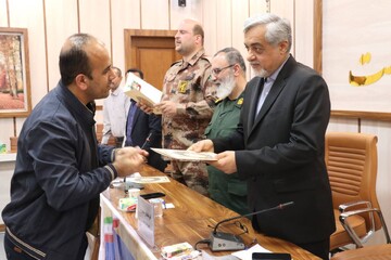 فرماندار رشت: کارگران ستون اصلی اقتصاد هر جامعه‌ای محسوب می‌شوند