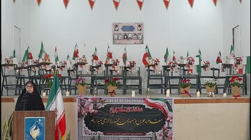 معلمان ما اکنون علاوه‌بر سنگر آموزش، در میدان و خیابان هم حضور فعالانه دارند