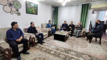 دیدار جهادگران دانشگاهی گیلان با خانواده معظم شهید ناوچه دنا