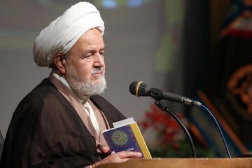 رئیس دفتر عقیدتی سیاسی فرماندهی کل قوا: امام (ره) قرآن و عترت را در هرم حکومت قرار داد