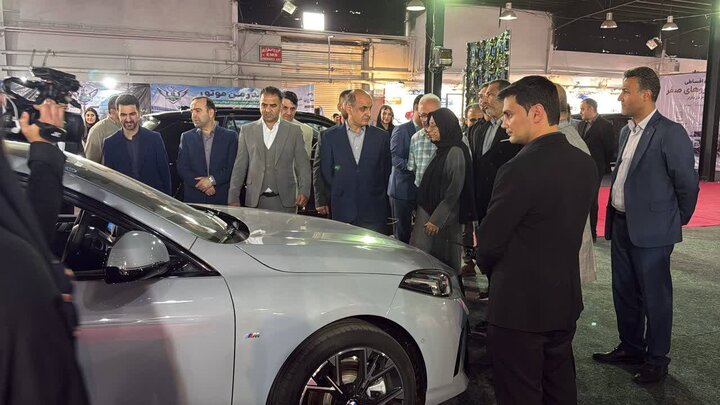 استاندار گیلان: استفاده از خودروهای برقی به حفظ کیفیت هوای کمک می کند