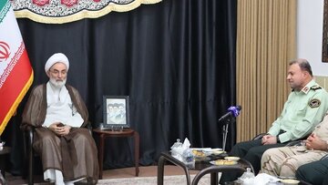 نماینده ولی فقیه در گیلان: اخلاص و خدمت صادقانه، ضامن پایداری اقتدار پلیس است