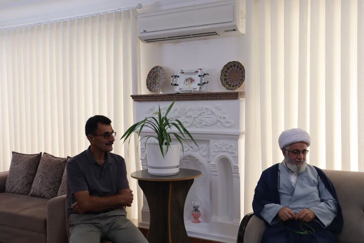 آزادگان و جانبازان سرمایه‌های ارزشمند کشور هستند