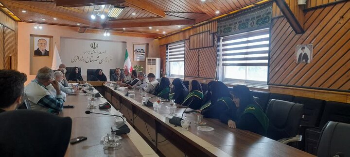 تعامل دو سویه کانون‌های خدمت رضوی مساجد و مسولان گامی برای حل مشکلات شهروندان//فردا ۹ صب